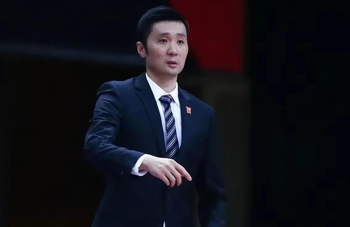 关于上海队客场击败新疆悍将刘炜砍下分的信息