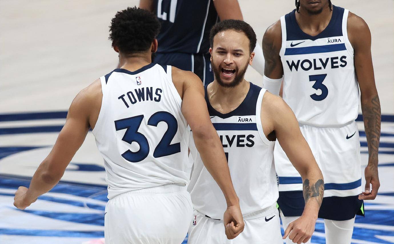 快船主场逆转森林狼结束两连败