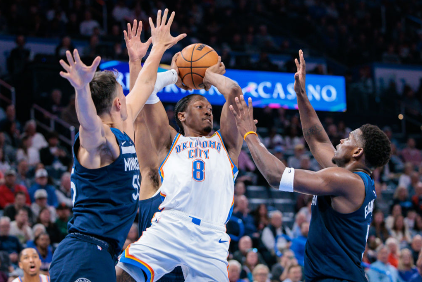 快船主场逆转森林狼结束两连败