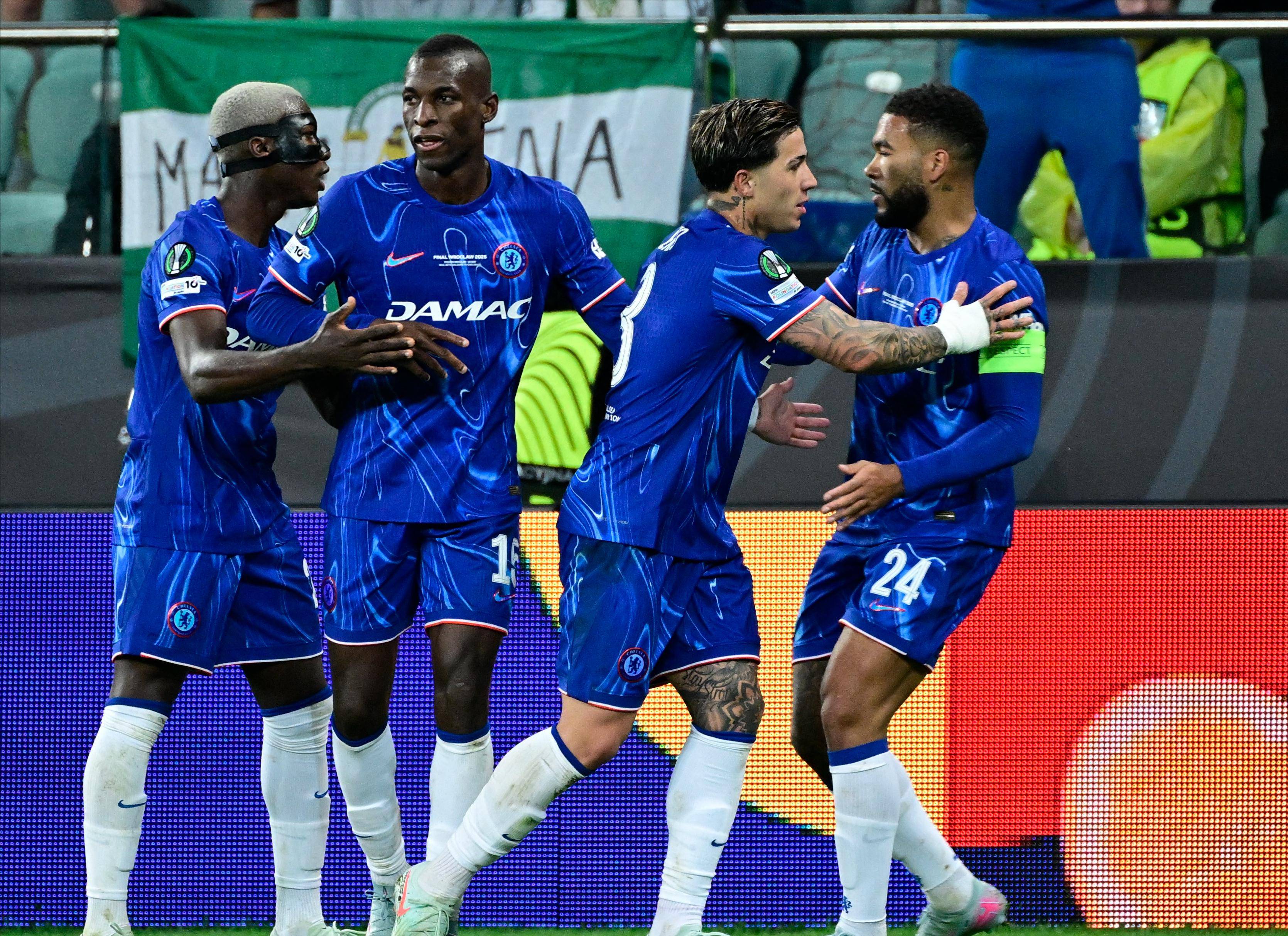 切尔西主场惨败，再度落后争冠对手