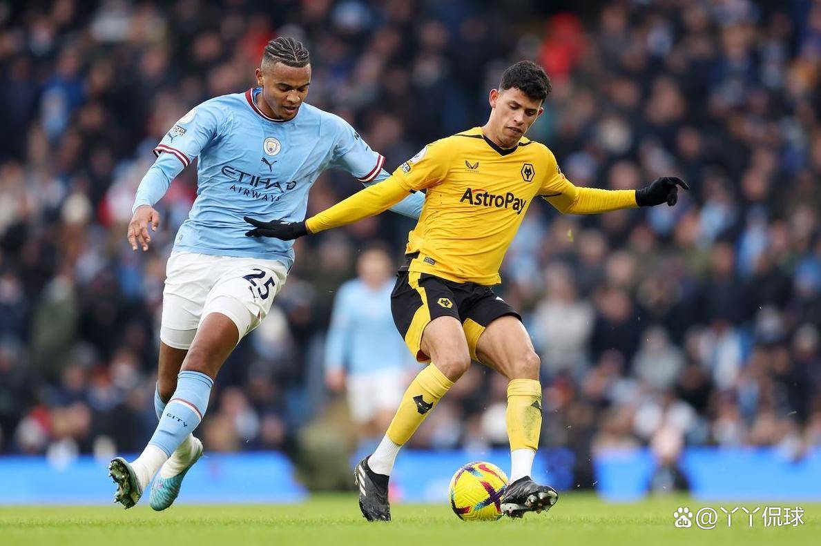 曼城主场表现不佳，球迷纷纷呼吁全面改进