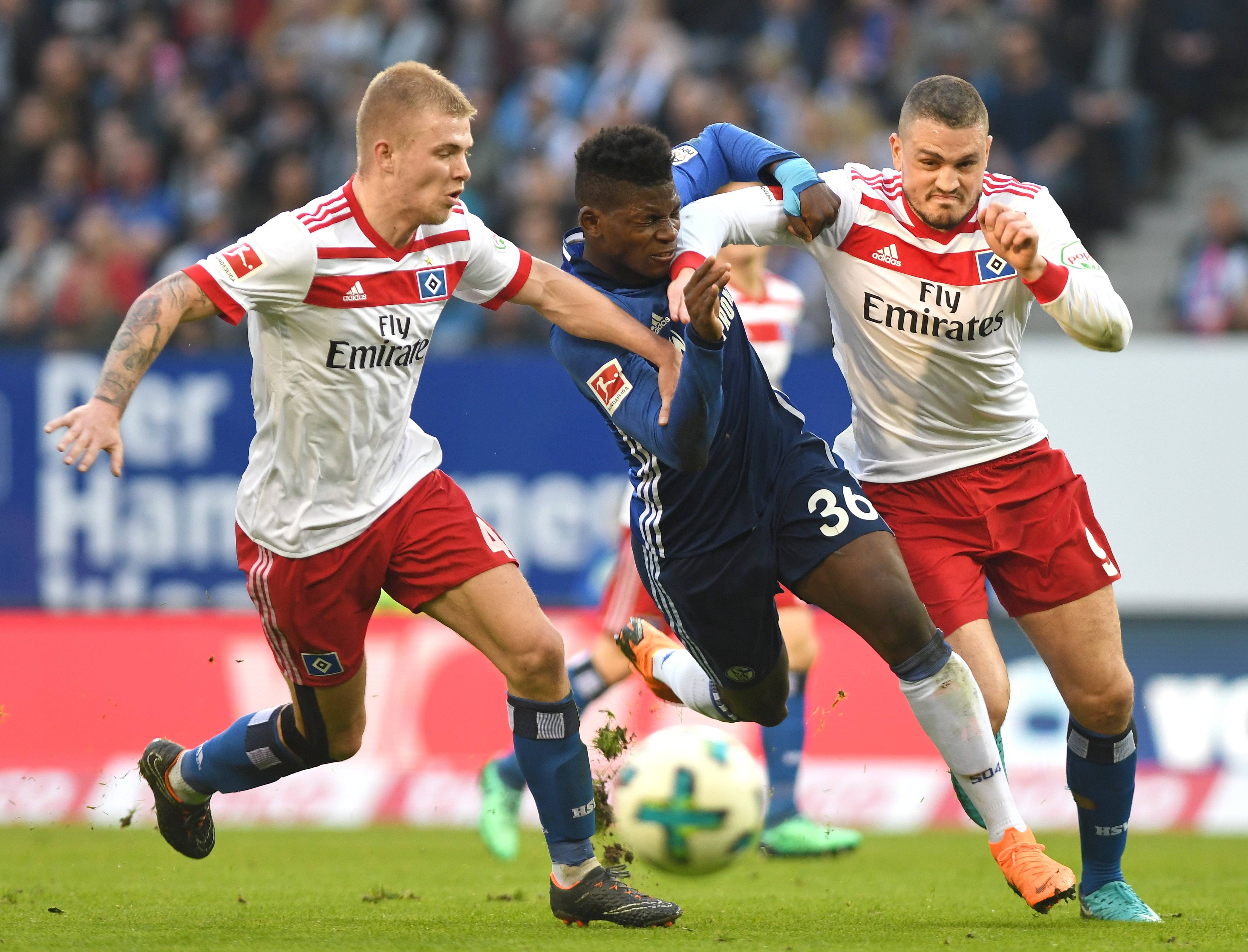 汉堡主场击败勒沃库森，豪取三分