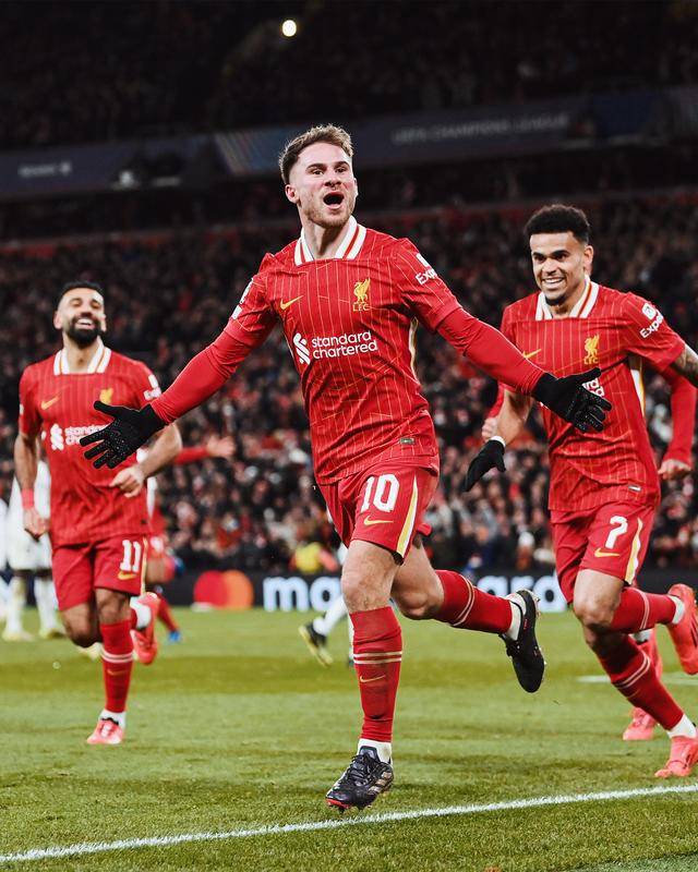 利物浦备战欧冠，全队披荆斩棘